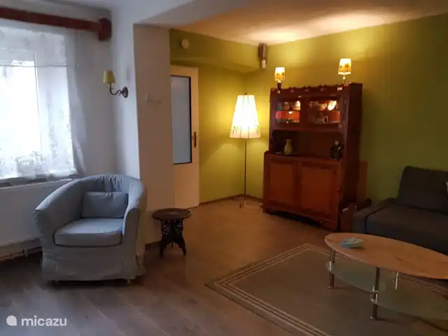 gîte / cottage huren in Tsjechië, Liberec, Levousy – Cottage Levousy Lekkere luie stoel om relaxt te kunnen lezen