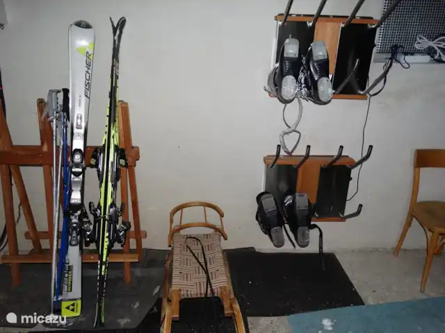 Lotte | Autriche, Carinthie, Hochrindl - chalet local à skis avec étendoir à chaussures de ski et luge à disposition des hôtes