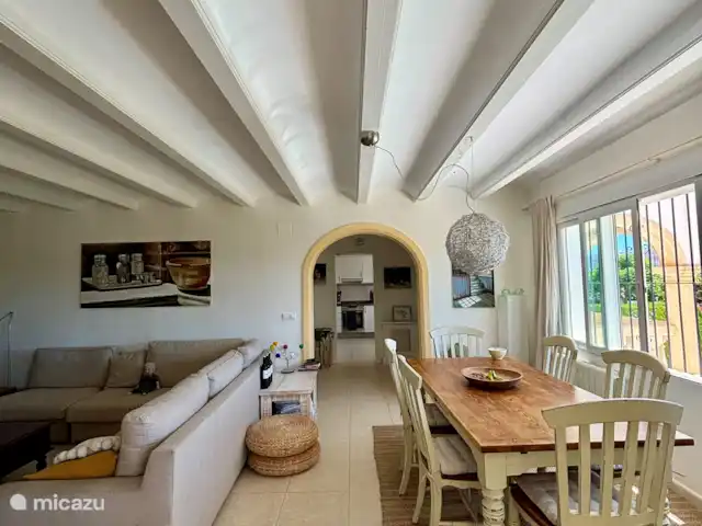 Location de Vacances Espagne, Costa Blanca, Benitachell, villa - Les Fonts Benitachell, Alicante Table à manger 6 personnes dans le salon