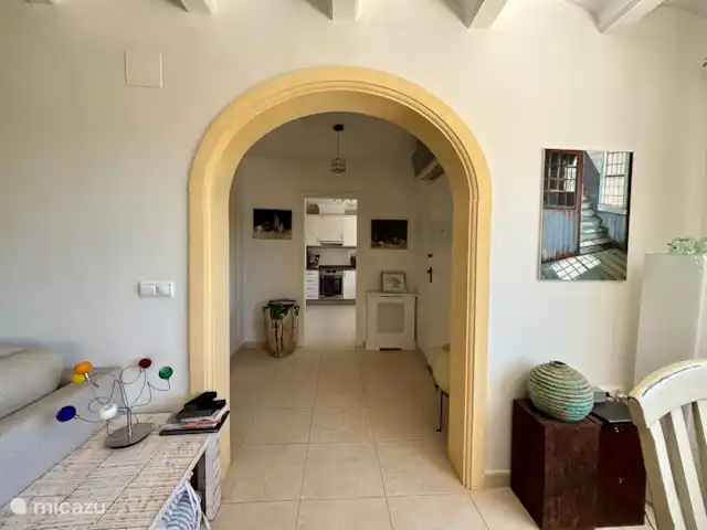 Location de Vacances Espagne, Costa Blanca, Benitachell, villa - Les Fonts Benitachell, Alicante Hall entre le salon et la cuisine