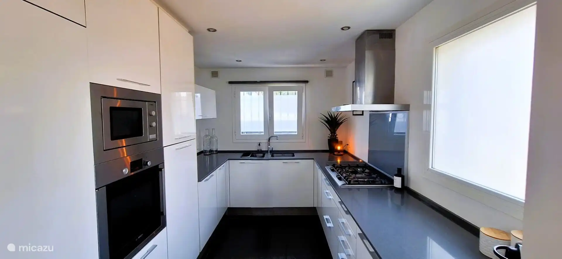 Villa met privé zwembad net buiten het drukke centrum van Lloret en Blanes