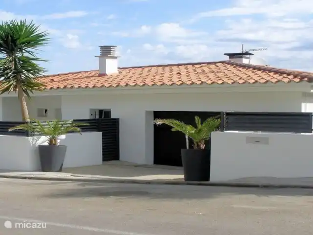 CostaCabana - Villa Fransisca huren in Spanje, Costa Brava, Lloret de Mar - villa Voorzijde van de villa