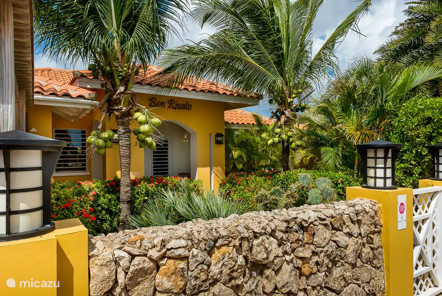 Villa Bon Rivato vanaf de voorzijde gezien