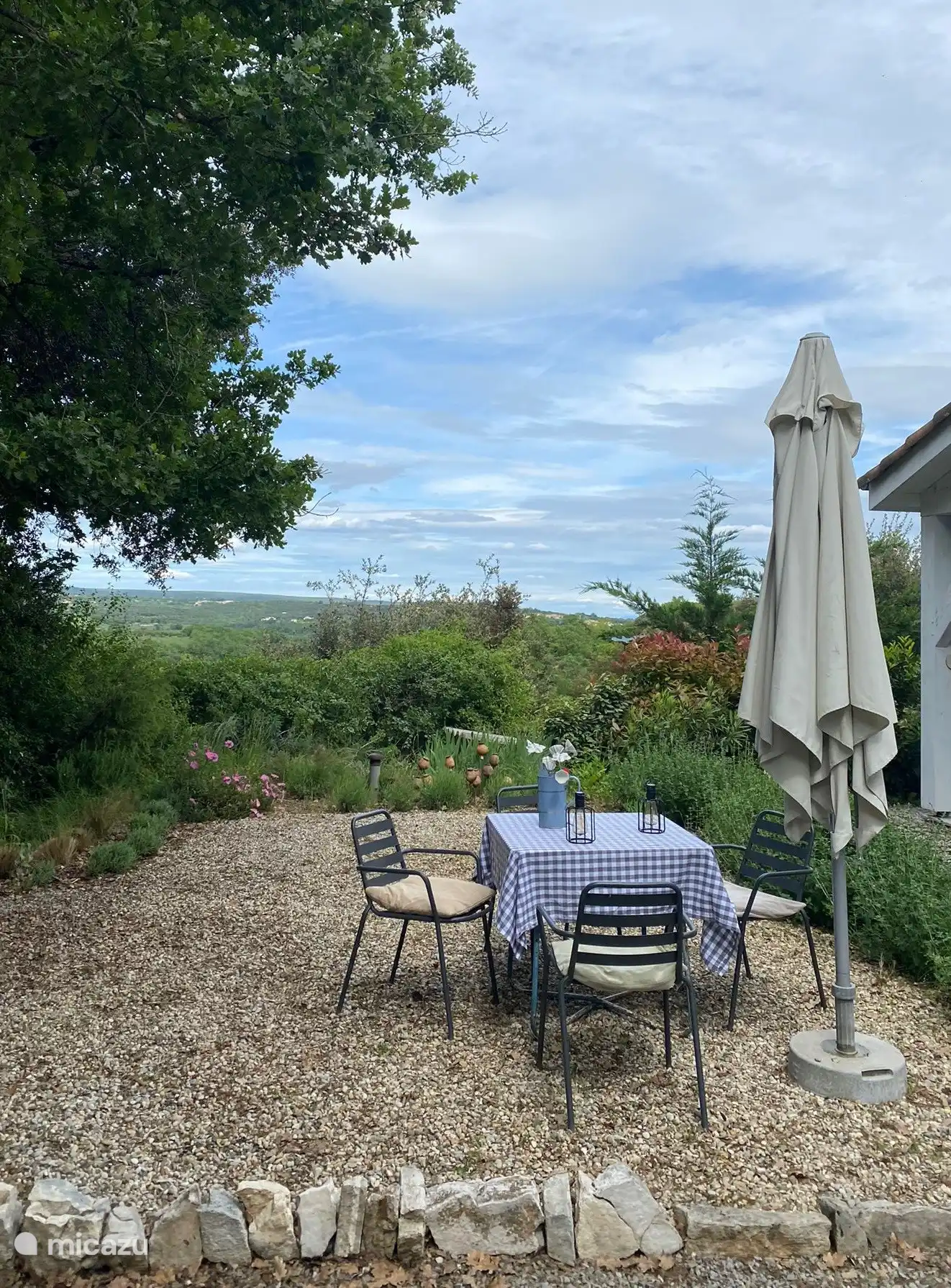 Terrasse mit viel Privatsphäre
