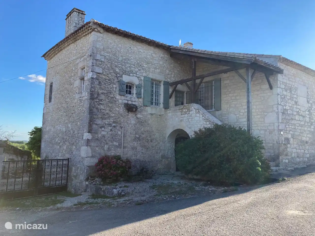 villa Bovila located in the center of the hamlet