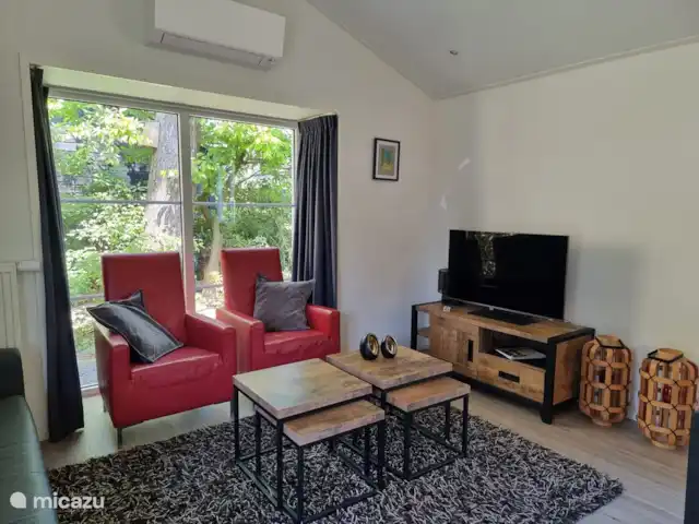 Maison de vacances contemporaine dans la Veluwe | Pays-Bas, Gueldre, Otterlo - chalet Canapé coin salon - fauteuils confortables - smart TV