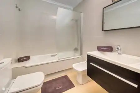 Vakantiehuis Spanje, Costa Brava, Lloret de Mar villa Villa Leonora Badkamer 1