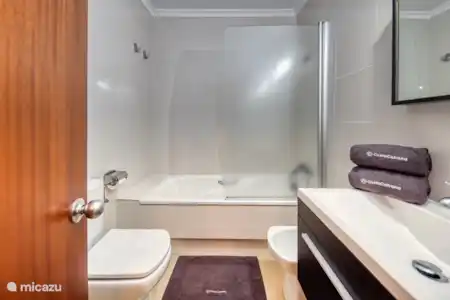 Vakantiehuis Spanje, Costa Brava, Lloret de Mar villa Villa Leonora Badkamer 2
