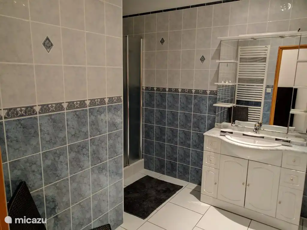 Badezimmer, wird von slpk 7 und 8 genutzt