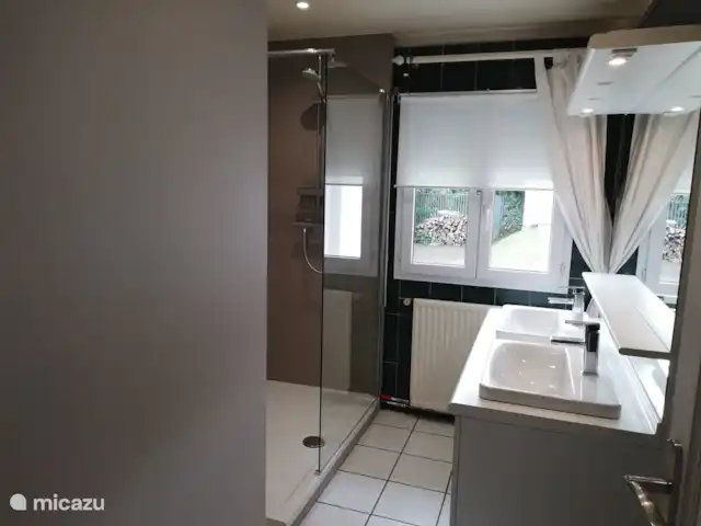 Sea Cliff House tss Etretat-Honfleur | France, Seine-Maritime, Saint-Jouin-Bruneval - maison de vacances Salle de bain, utilisée par les slp 4,5 et 6