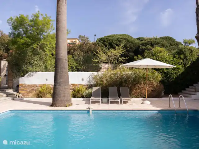 Gîte Domaine L'Oiseau Bleu | France, Côte d'Azur, Sainte-Maxime - villa piscine