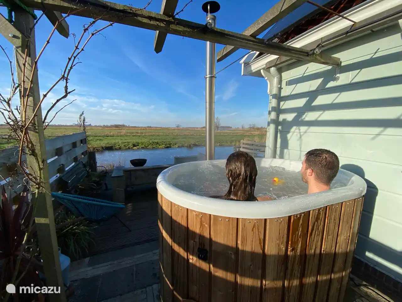 Jacuzzi au feu de bois avec vue panoramique
