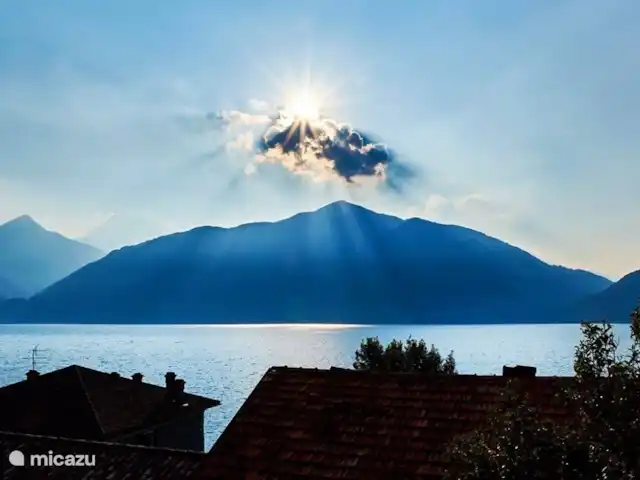 Le Quattro Stagioni Lakeview-beach huren in Italië, Comomeer, Acquaseria - appartement Altijd mooi lichtspel vanaf het balkon en vanuit de living