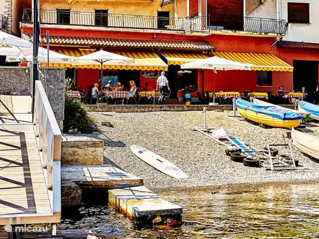 Le Quattro Stagioni Lakeview-beach huren in Italië, Comomeer, Acquaseria - appartement Restaurant / Pizzeria met terras aan het meer in Acquaseria