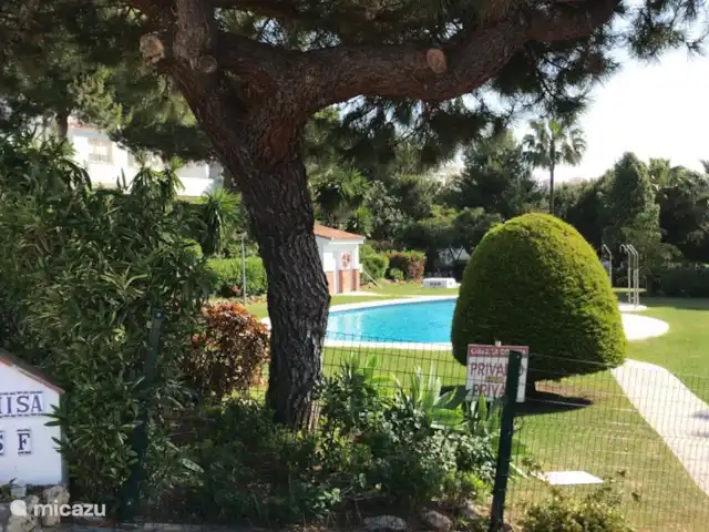 Cornisa, Vista Mar-Piscinas-Privacidad en España, Costa del Sol, Sitio de Calahonda - apartamento Una de 4 piscinas. Estos son siempre maravillosamente tranquilos, incluso en temporada alta.