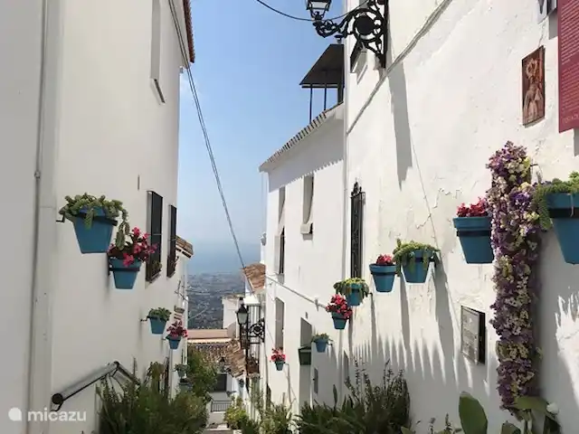 Cornisa, Vista Mar-Piscinas-Privacidad en España, Costa del Sol, Sitio de Calahonda - apartamento Los numerosos pueblos blancos de montaña merecen una visita. Piensa en Mijas Pueblo