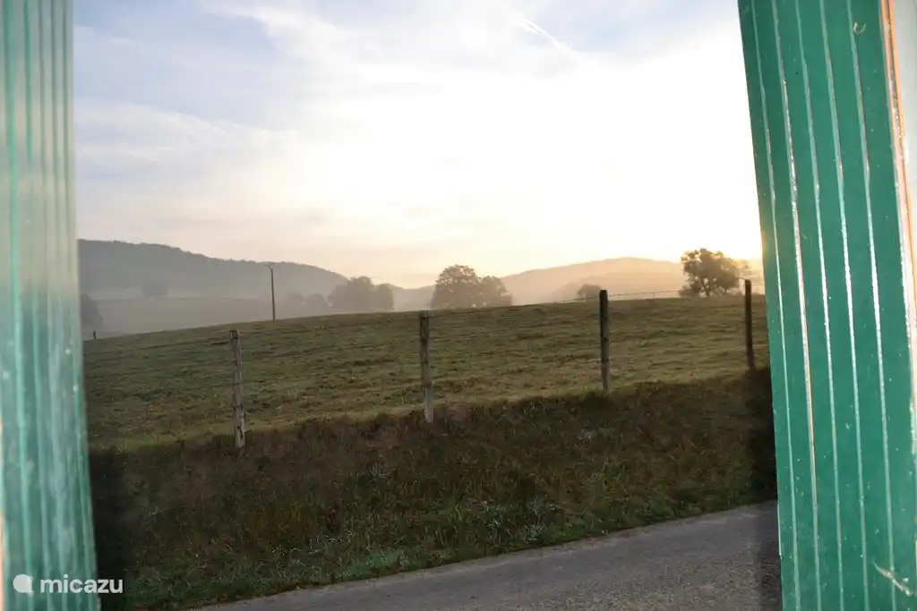 Blick über die Hügel von der Küche aus