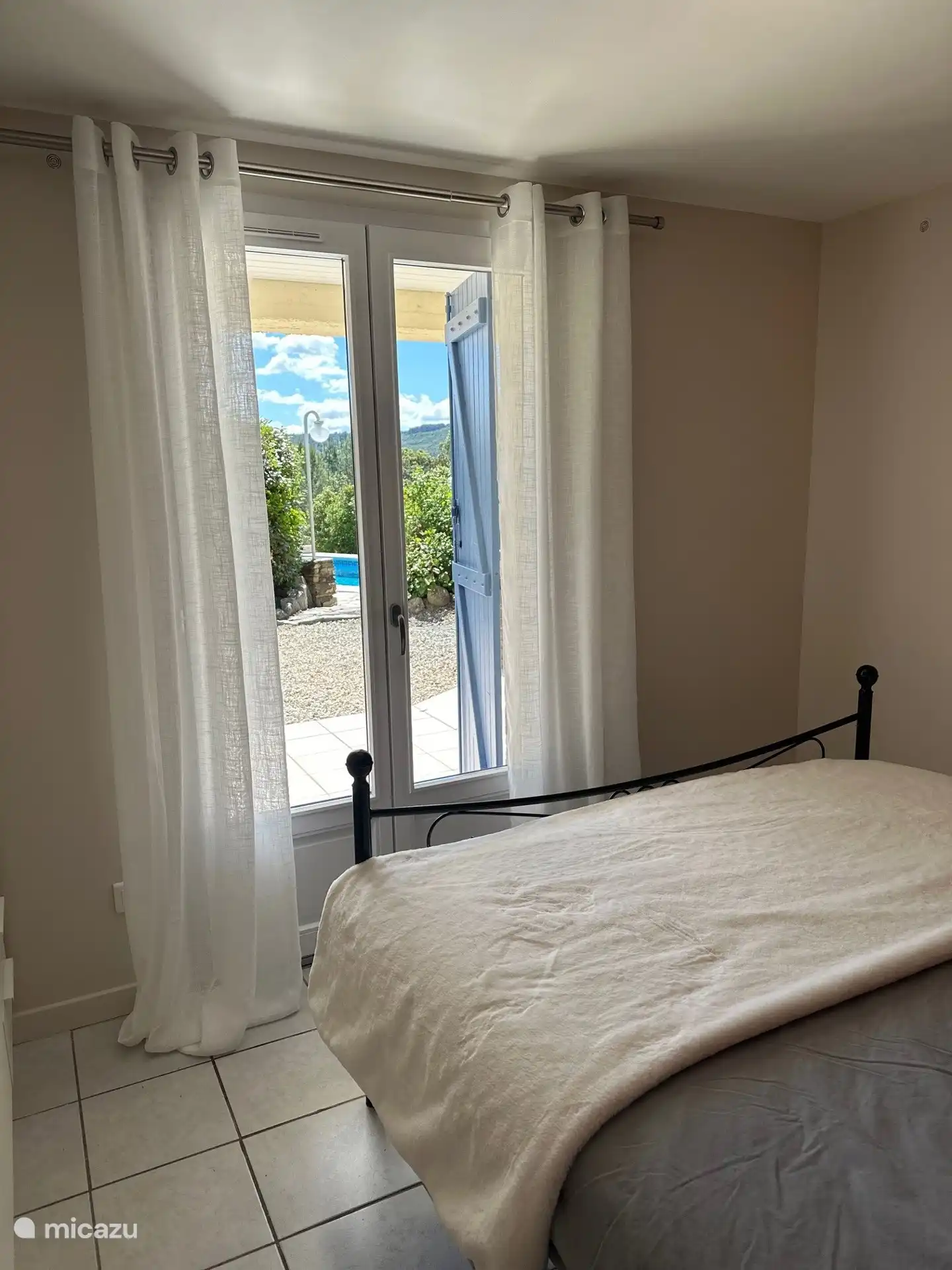 Slaapkamer met 2-persoonsbed