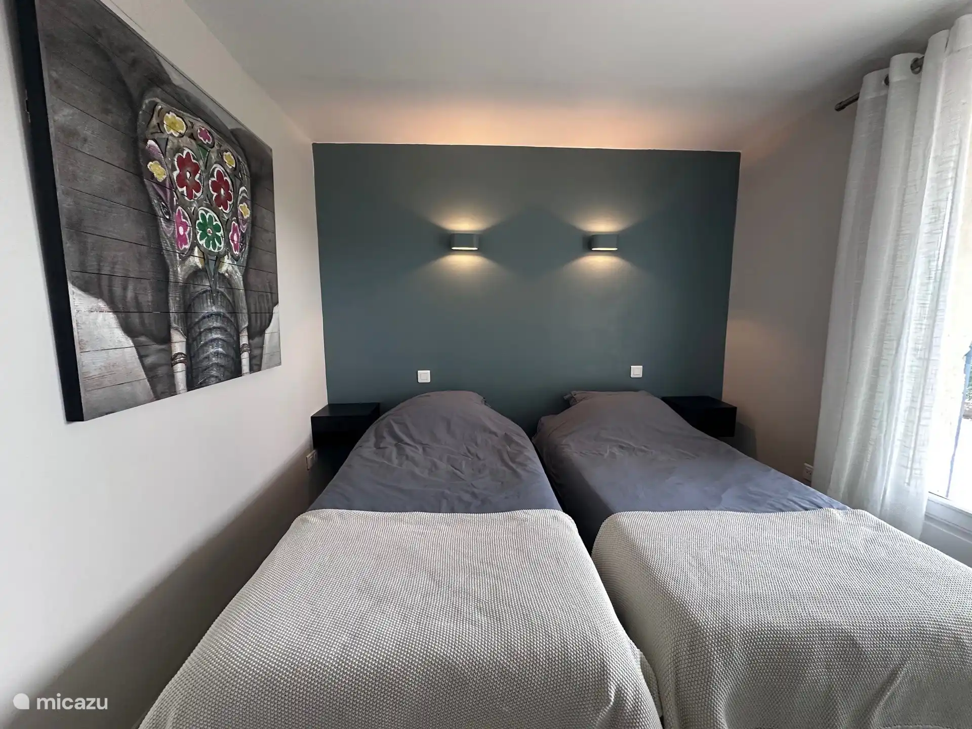 Slaapkamer met twee 1-persoonsbedden