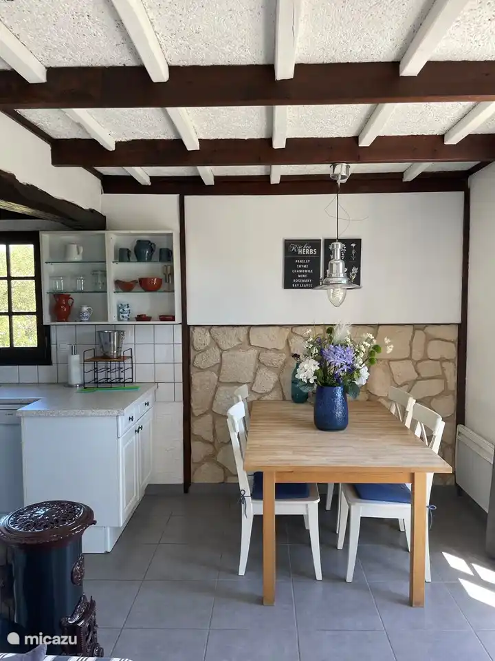 Esstisch mit 4 Stühlen