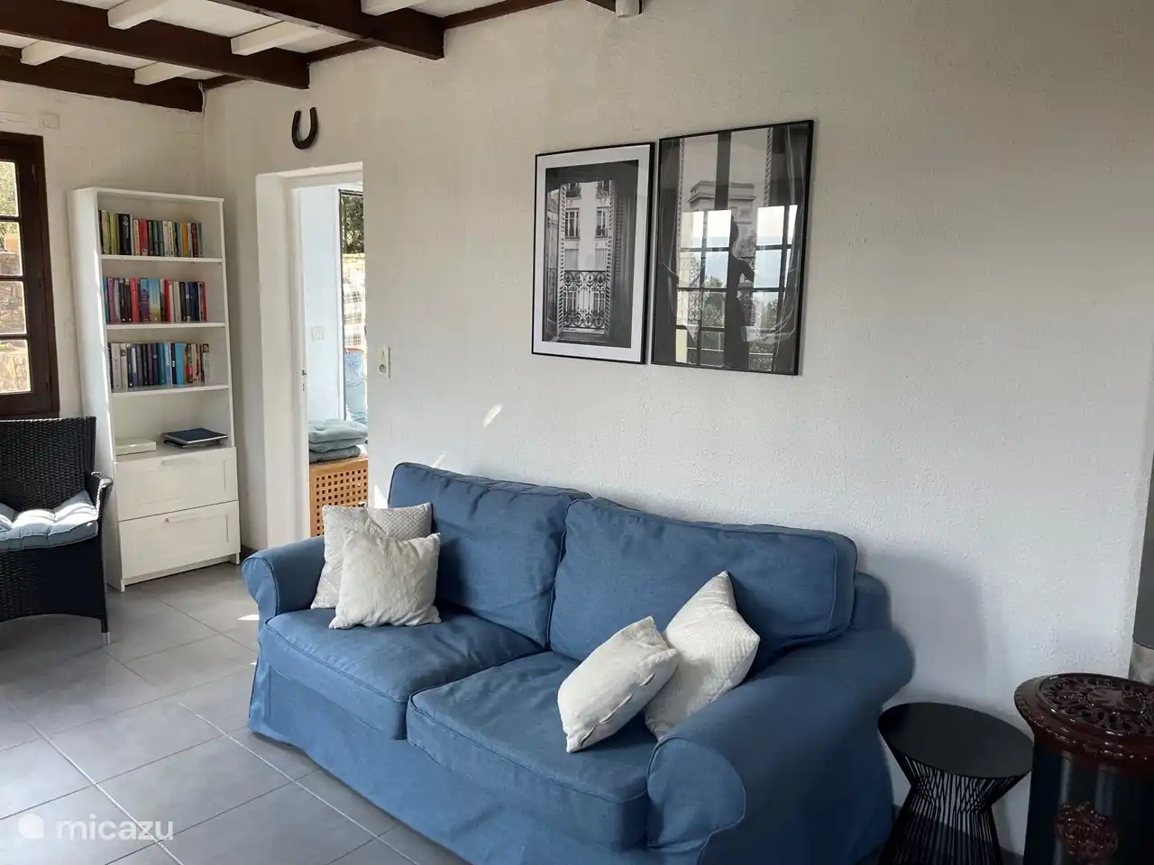 Am Ende des Tages lässt man sich in einen der Sessel oder auf die Couch fallen, um ein Buch oder die Zeitung zu lesen.