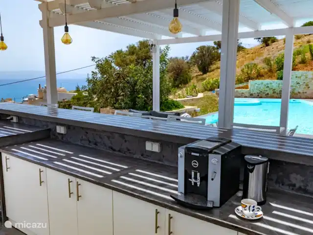 Galini Breeze Studio | Grèce, Crète, Agia Galini - maison de vacances Bar de la piscine avec vue sur la mer