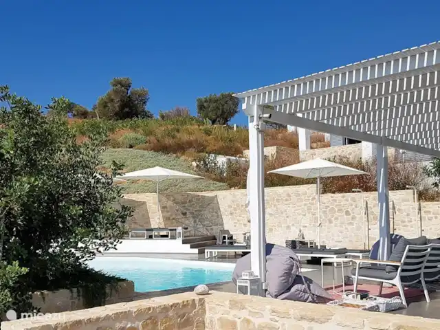 Galini Breeze Studio | Grèce, Crète, Agia Galini - maison de vacances Piscine, bar lounge, terrasse ensoleillée