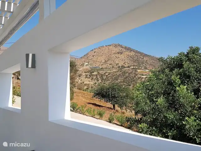 Galini Breeze Studio | Grèce, Crète, Agia Galini - maison de vacances Vue sur la montagne, du côté du bar de la piscine