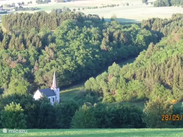 villa en Alemania, Hunsrück, Morbach – Villa Mosela Vista de la Waldkirche desde el jardín cerca de la sauna al aire libre
