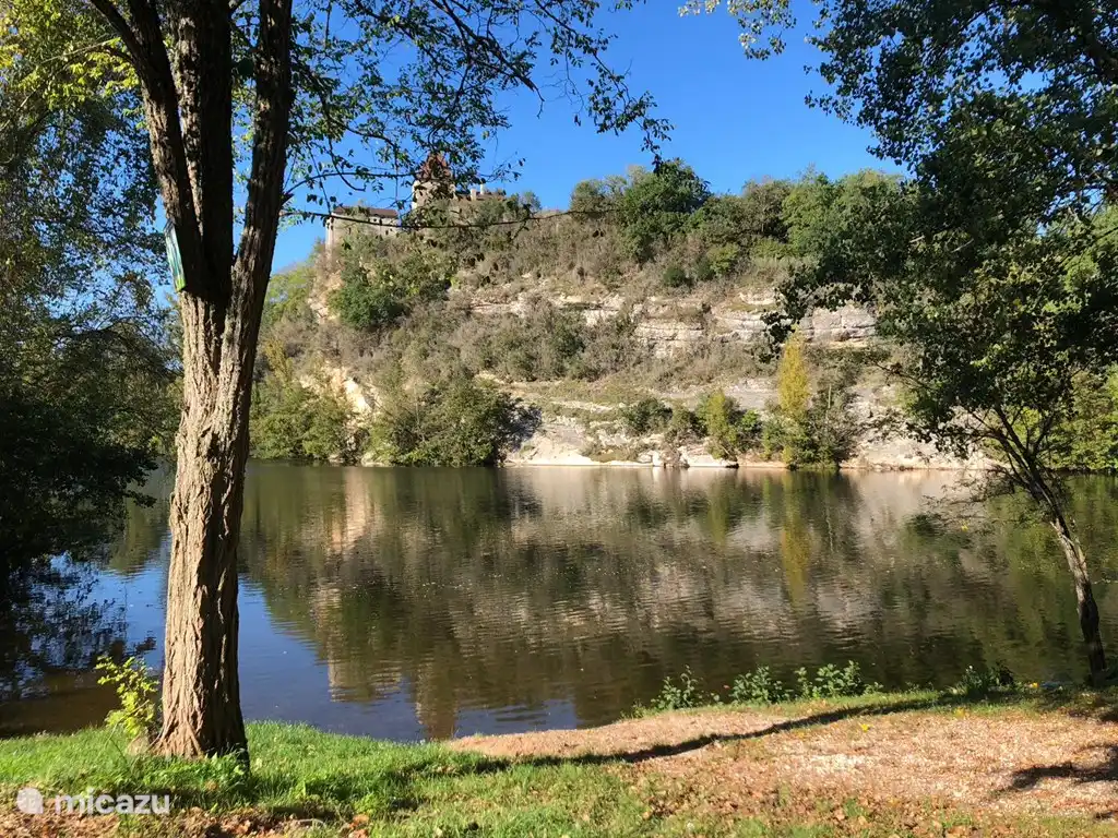 Baignade dans le Lot à la plage Antinea à Douelle