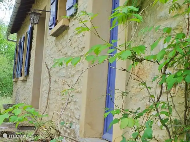 Location de Vacances France, Lot, Thédirac, maison de vacances - Maison de vacances Lot Dordogne Cahors Maison 'en pierre', comme disent les Français.
