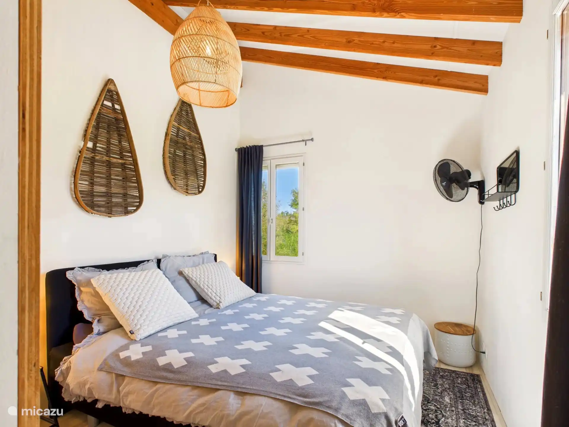 Des Amis - bedroom 2