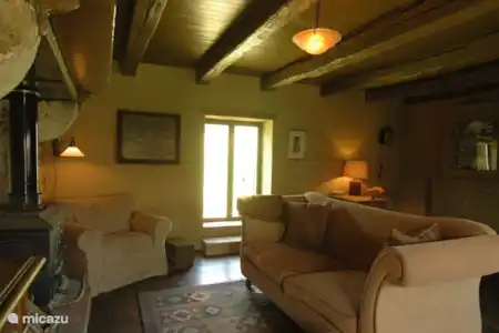 Vakantiehuis Frankrijk, Nièvre, Larochemillay gîte / cottage Maison Le Ruault woonkamer