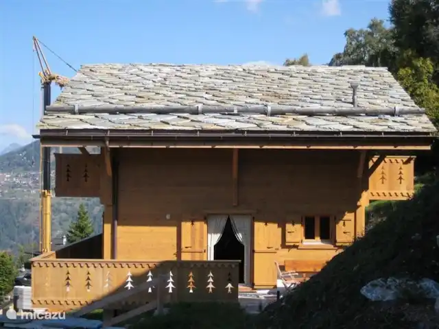 Chalet la Tirelire | Suisse, Valais, Haute-Nendaz - chalet Côté gauche du chalet.
