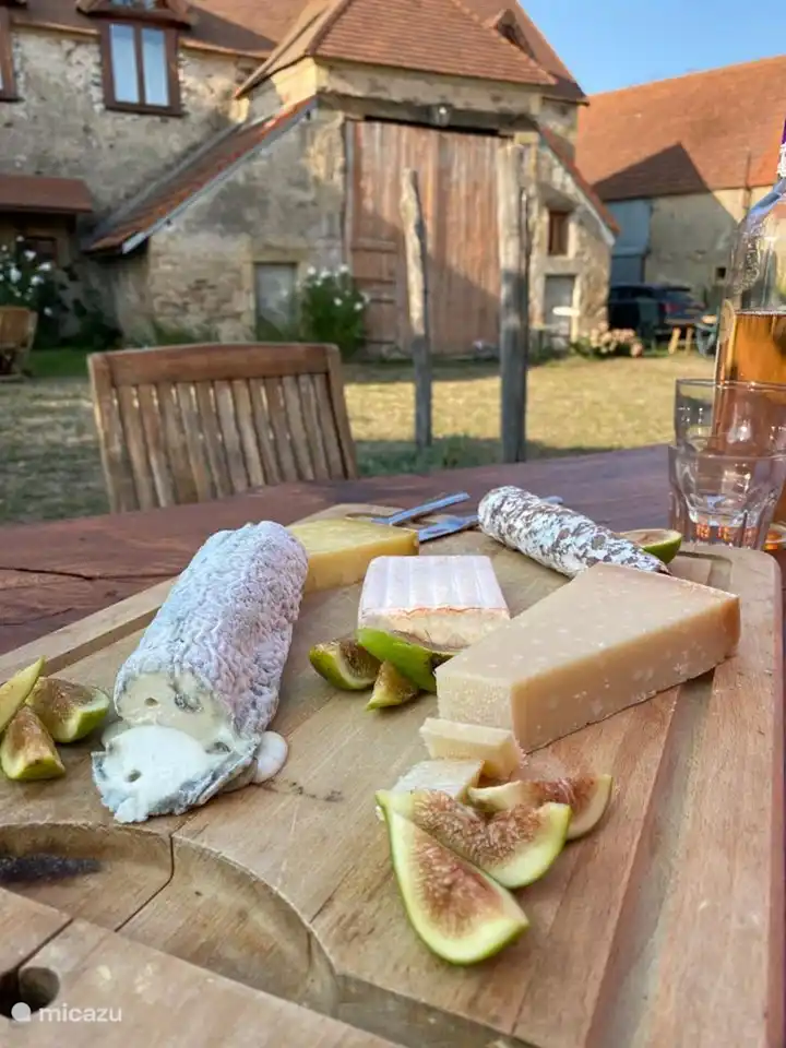 Genießen Sie lokale Produkte und Feigen von les Bergeries