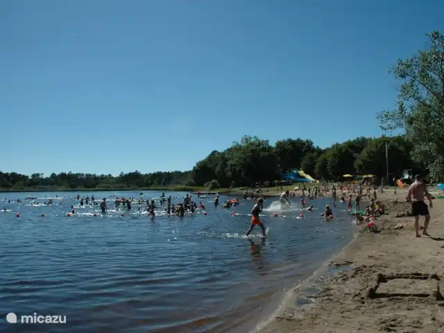 Maison des Cerises / Les Bergeries huren in Frankrijk, Allier, Saint-Bonnet-Tronçais - vakantiehuis vlakbij gelegen meer met zandstrand, waterglijbaan en speeltuin op 10 minuten afstand.
