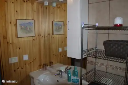 Vakantiehuis Italië, Italiaanse Meren, Porlezza chalet Bruxelles 22 Badkamer