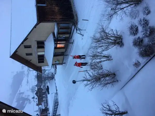 The ski bus stops at the door!