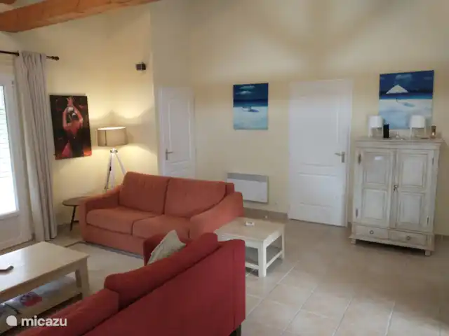 Location de Vacances France, Deux-Sèvres, Les Forges, maison de vacances - Villa Les Bois Senis le salon sous un autre angle
