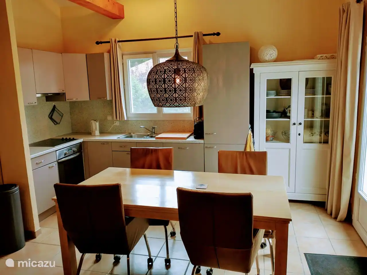 cuisine avec équipement