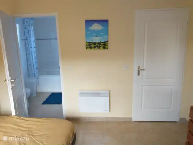 Location de Vacances France, Deux-Sèvres, Les Forges, maison de vacances - Villa Les Bois Senis Salle de bain en suite