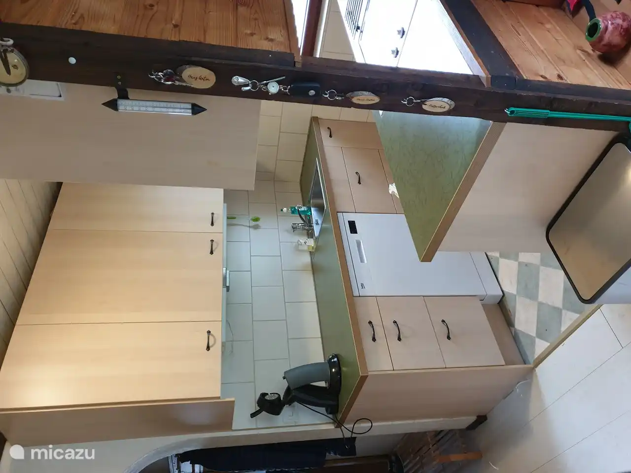 Cocina totalmente equipada con senseo y lavavajillas.