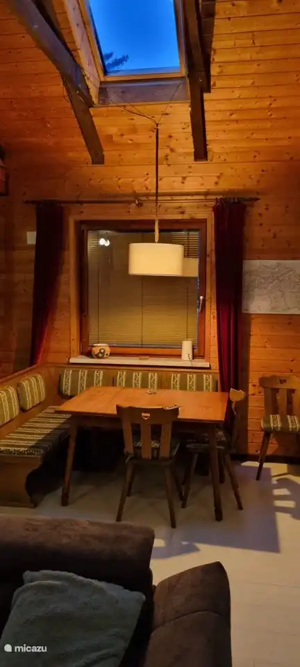 Comedor con claraboya