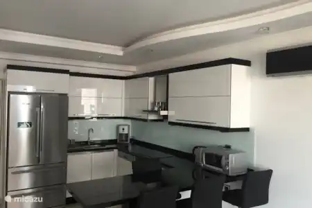 Vakantiehuis Turkije, Turkse Rivièra, Alanya appartement Oba Lifegarden B8 Keuken