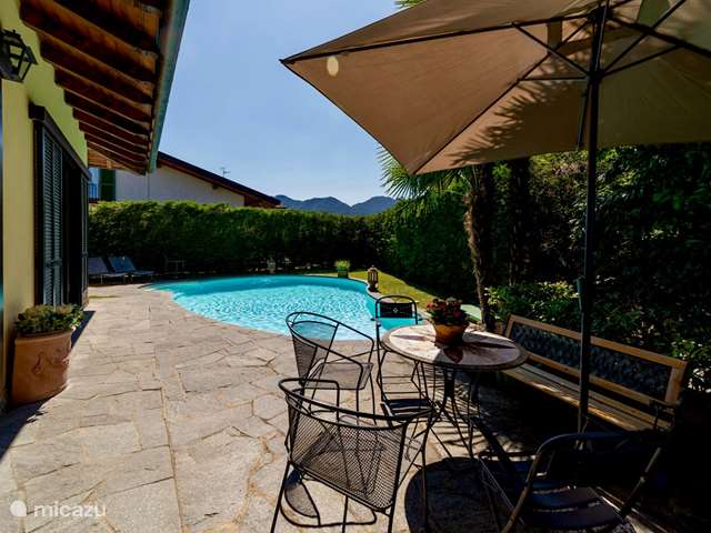 Holiday home in Italy, Lake Maggiore – villa Casa Jetty