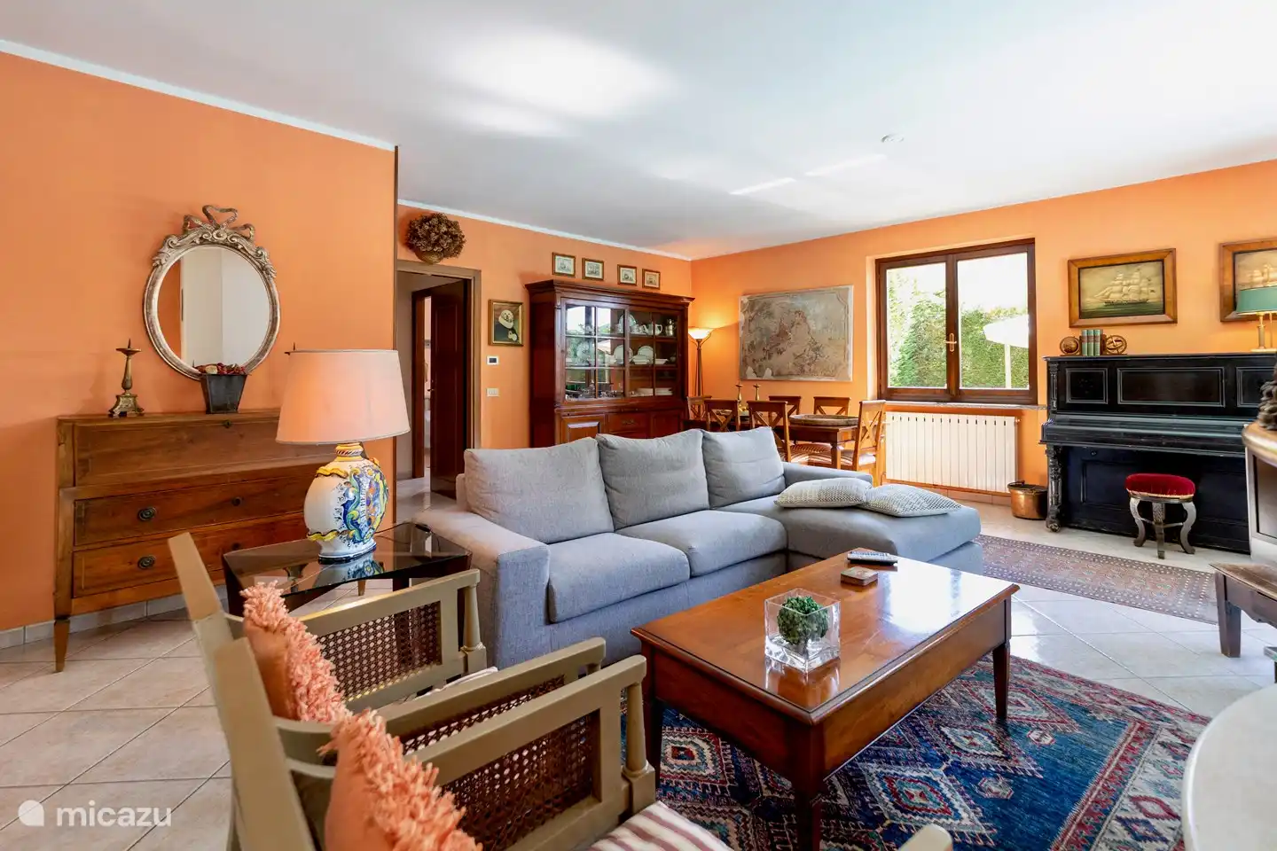 das komfortable Wohnzimmer