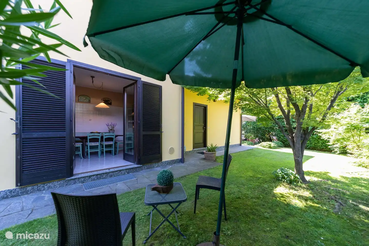 Gartensitz in der Nähe der Küche