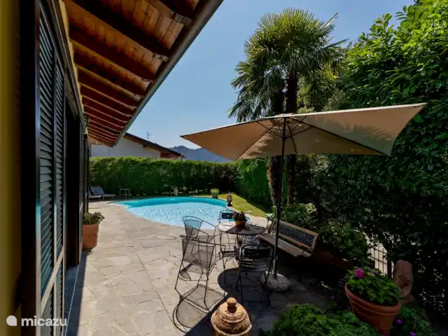 Casa Jetty | Italie, Lad Majeur, Verbania Intra - villa siège au bord de la piscine