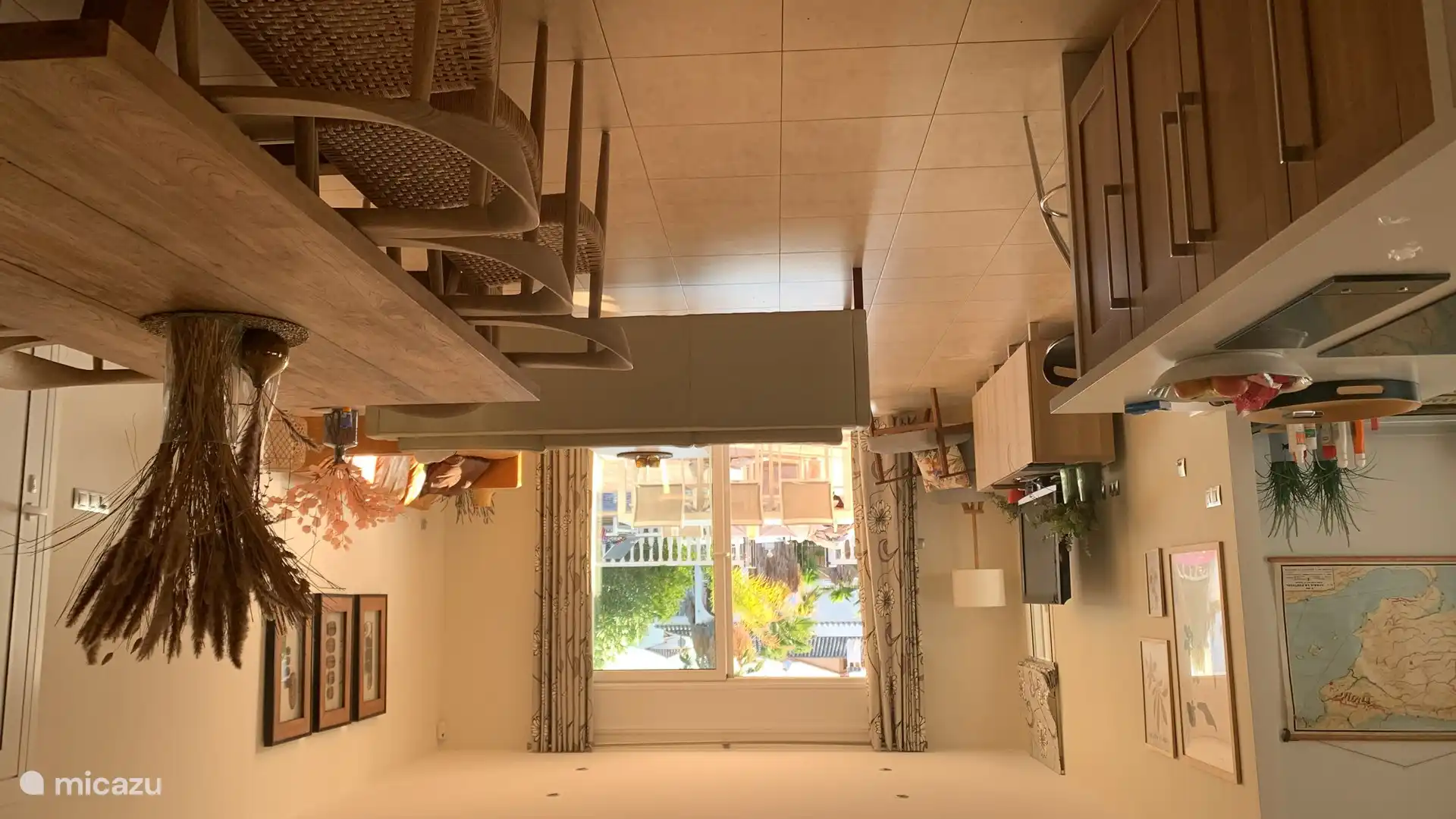 Neue Möbel und neue Farben an der Wand im Jahr 2023 