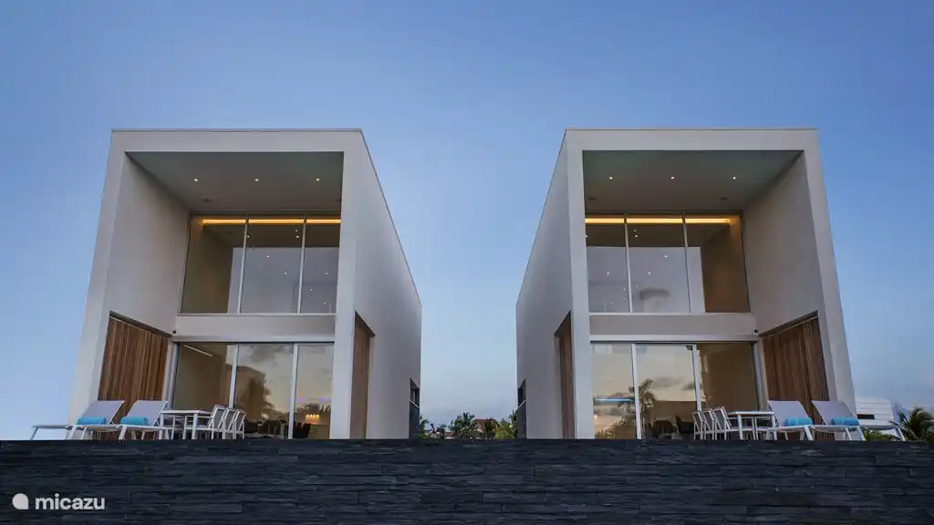 La façade arrière des villas jumelles.